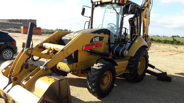 RETROESCAVADEIRA CATERPILLAR ( Leia o anúncio) - Foto 5