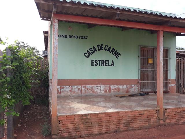 Vende-se uma casa em Acrelândia, pego veiculo como parte do pagamento