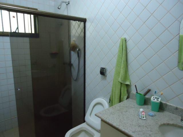 Casa de esquina no Condomínio Damha II - Foto 13