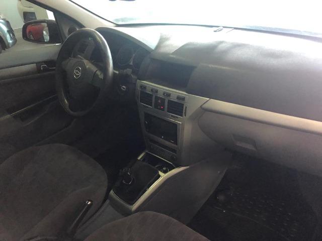 Vectra Elegan 2.0 Manual, carro em excelente estado de conservação!com kit gás - Foto 7