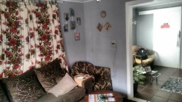 Casa com pátio grande - Foto 12
