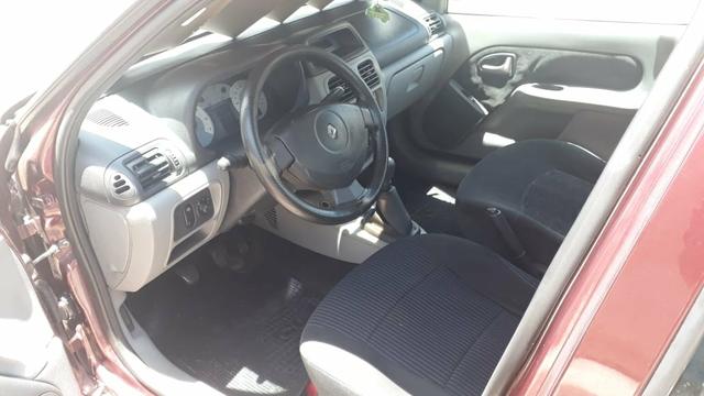 Clio - Foto 6