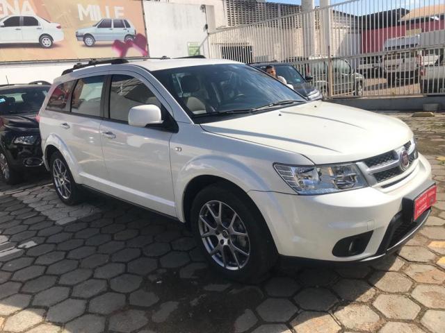 FREEMONT 2015/2015 2.4 PRECISION 16V GASOLINA 4P AUTOMÁTICO