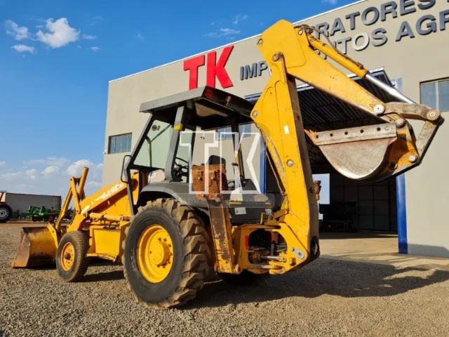 Retroescavadeira Case 580 L 4X2 - TK Tratores Nova Andradina - MS  - Foto 4