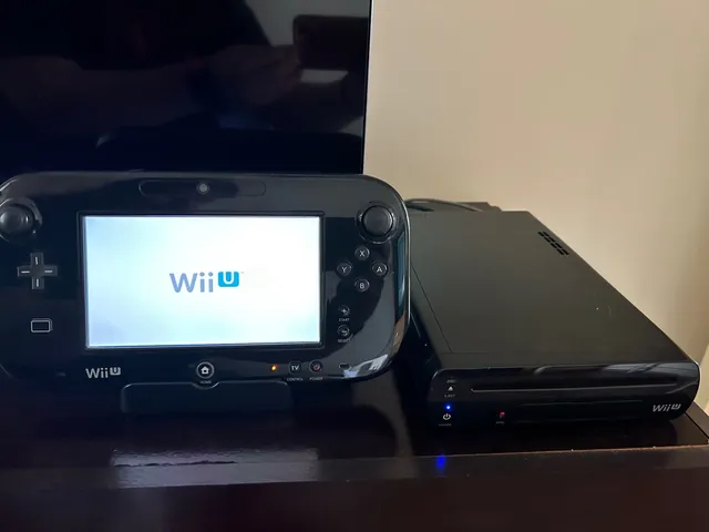 Nintendo Wii U Preto Desbloqueado Completo Na Caixa Com Jogos Instalados