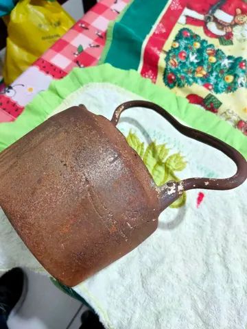 Chaleira antiga, ferro batido.  - Foto 2
