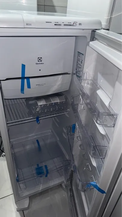 Geladeira Electrolux 240 litros 127v