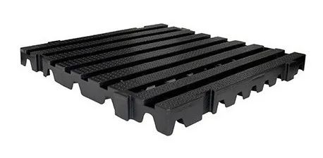Pallet Estrado de Plástico 50x50cm Preto - Foto 4