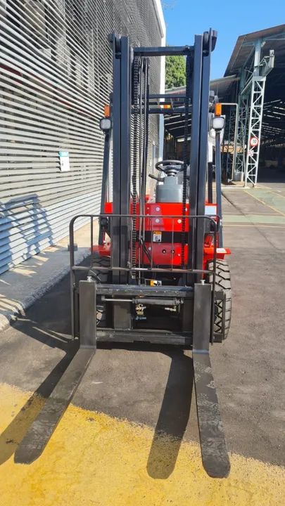 Empilhadeira Nova 2,5ton Diesel Duplex 3,70mts com deslocador - 5x S/ Juros !! - Foto 2