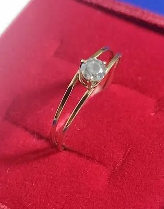 Solitário Pedra Zircônia 3 mm  Peso 1.20 Gramas Aro 2 mm Ouro 18 kilates                   - Foto 5