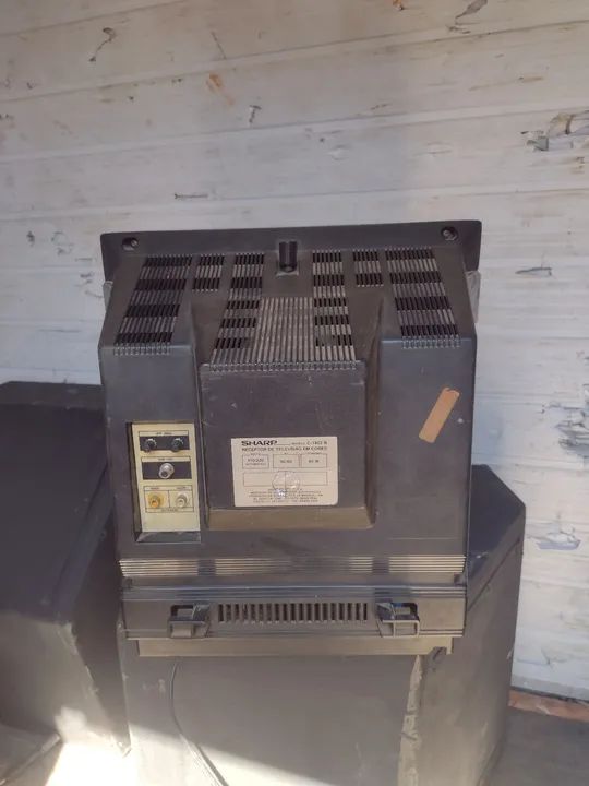 Tv Sharp modelo c1452b - Foto 2