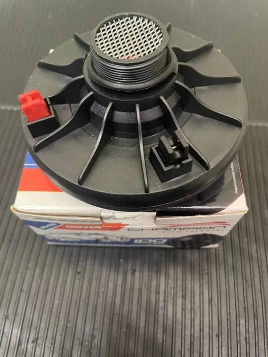 Corneta 100w 8 ohms Driver som champion com garantia