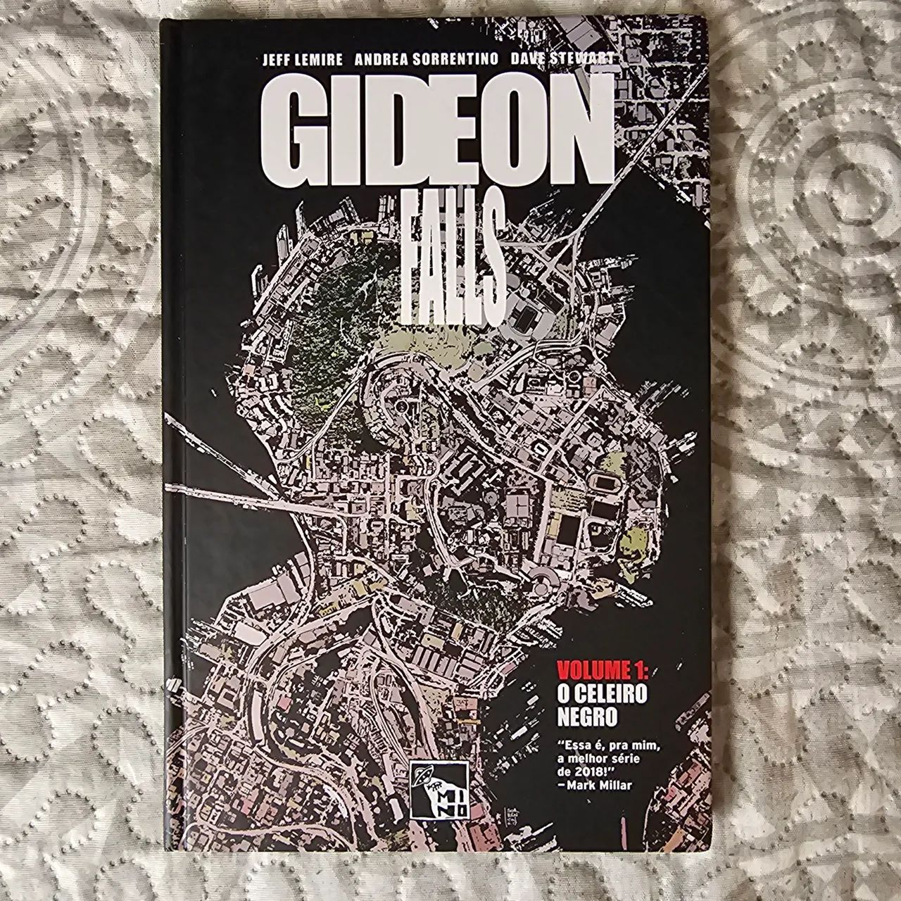 HQ Gideon Falls Vol 1: O Celeiro Negro