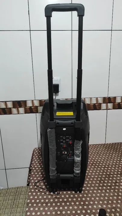 Caixa de Som Bluetooth com Microfone - Foto 2