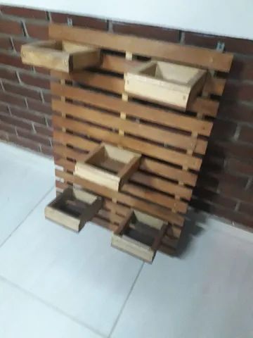 floreira de madeira de parede tipo estrado - Foto 4