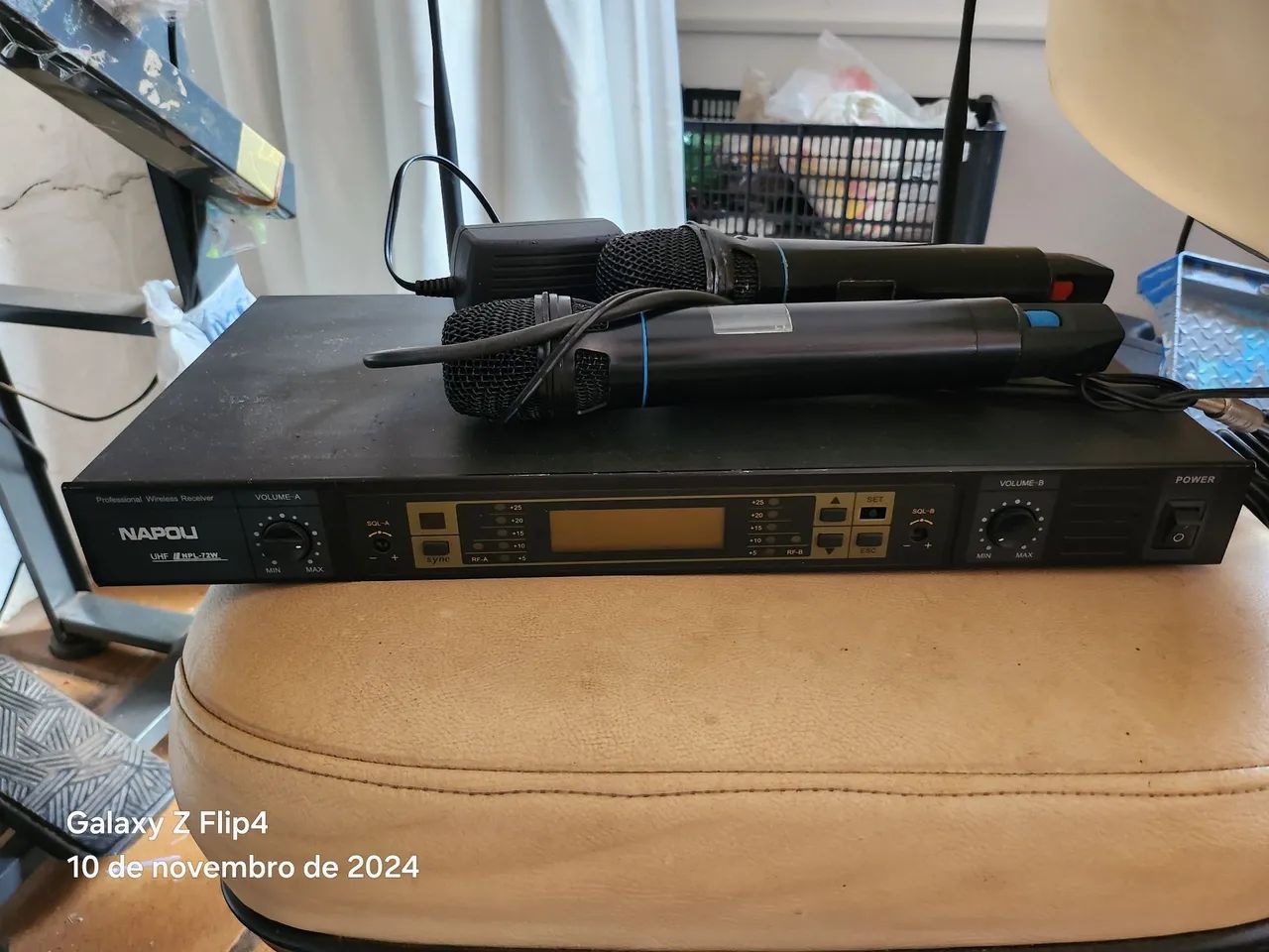 Microfones sem fio marca Napoli