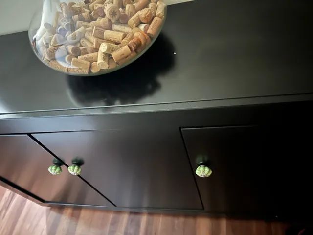 Buffet preto de madeira  - Foto 2
