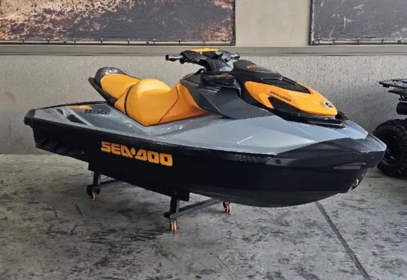 Jet Ski Sea-Doo GTI 170 SE (financio)