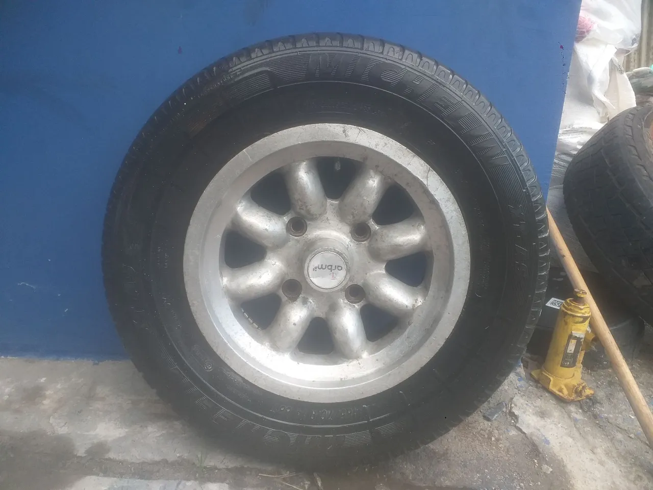 Vendo jogo de rodas aro 14 original