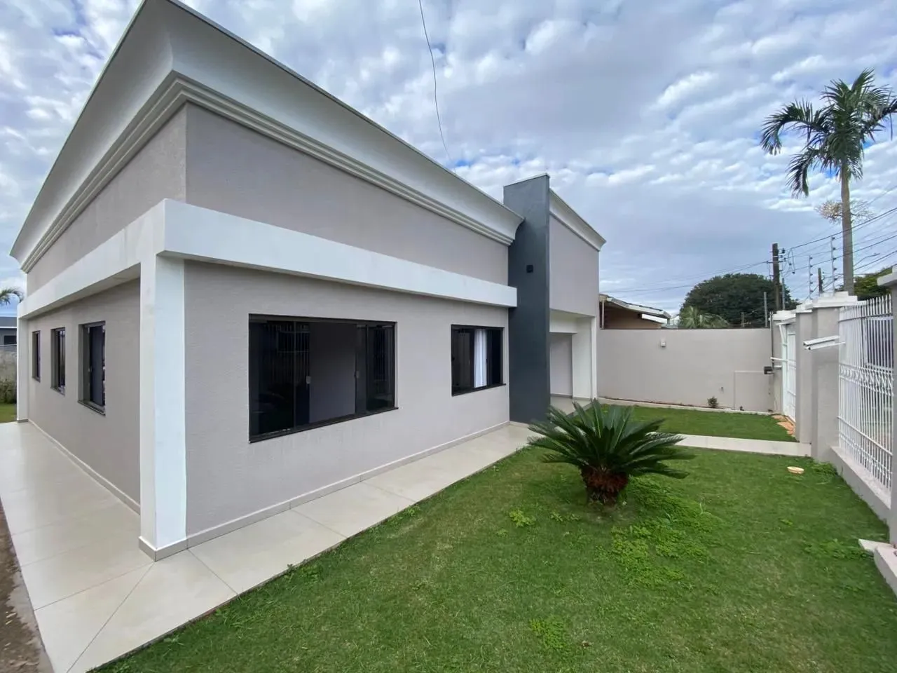 Casa com 5 dormitórios para alugar, 230 m² por R$ 5.900,00/mês - São Cristóvão - Cascavel/