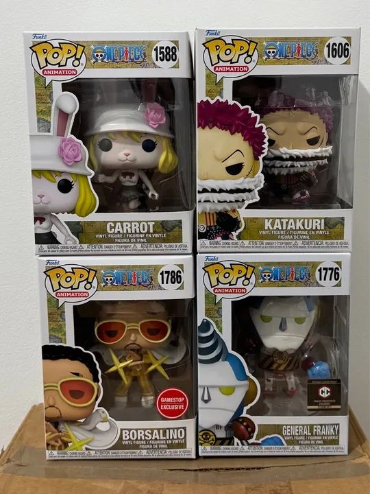Lote 4 funkos one piece exclusivos e comuns