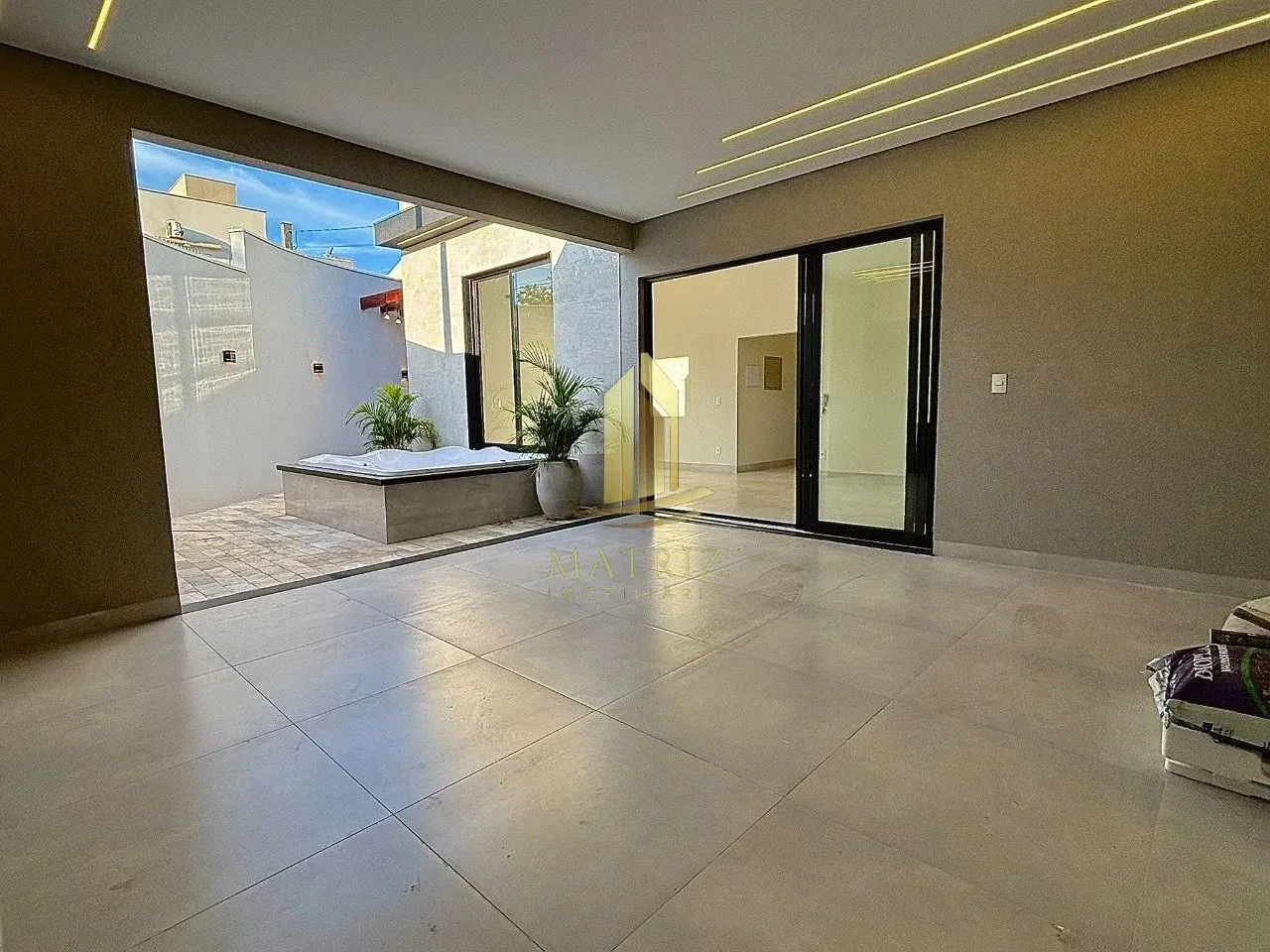 Matriz Imobiliaria vende: Casa San Diego