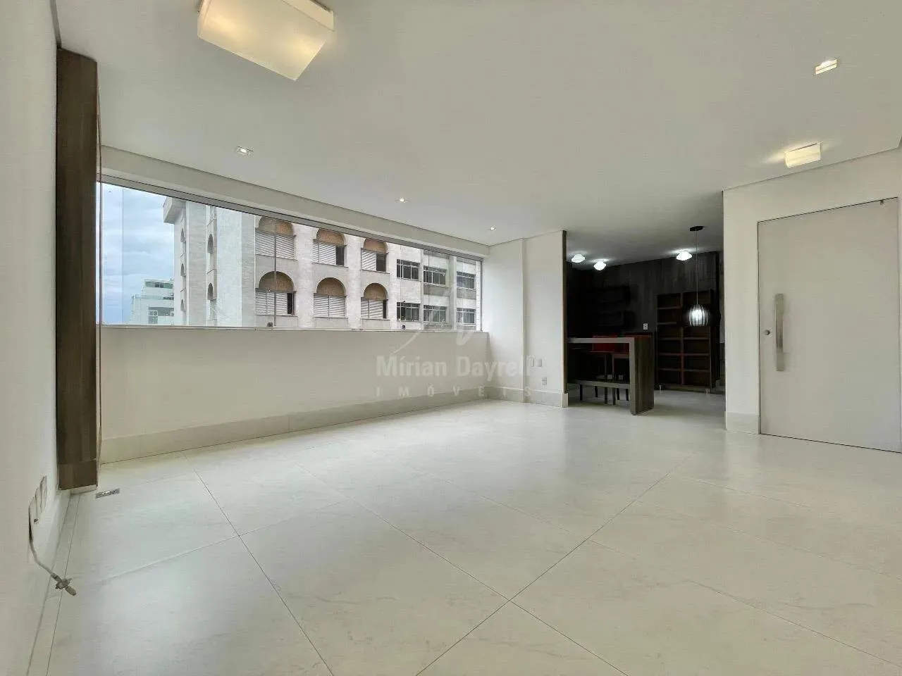 Aluguel Apartamento com 2 quartos (1 suíte) Funcionários com lazer