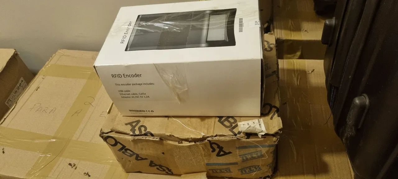 Gravadora de cartão e fechadura Assa Abloy  - Foto 6