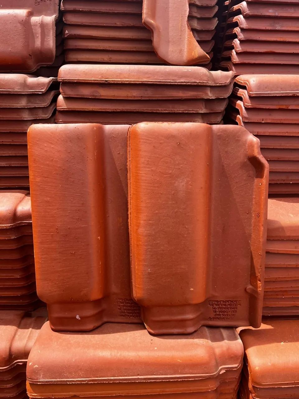 Telhas americana e telhas super romana. A partir de R$ 2,00