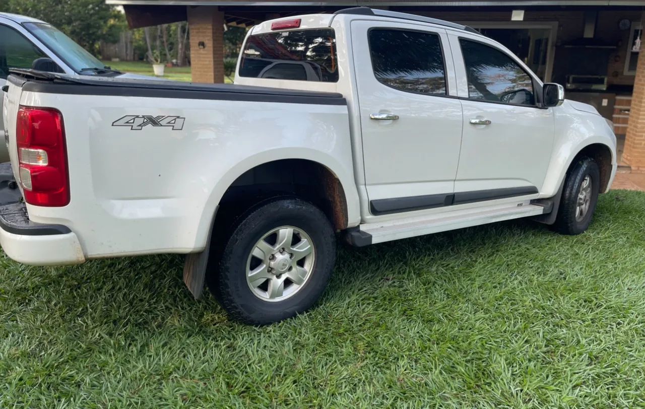 S10 2014 LT D 4X4 Diesel Automática Cabine Dupla 