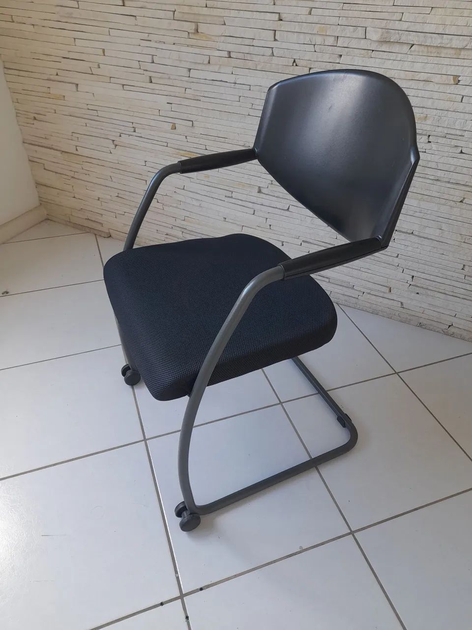 Cadeira de recepção  - Foto 3
