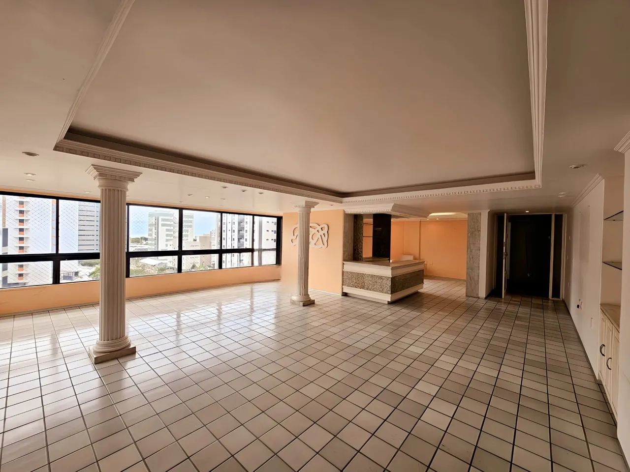 Meridien - Manaíra - Andar intermediário - Leste - 280m² - 03 suítes + DCE - 02 vagas - Ót - Foto 4