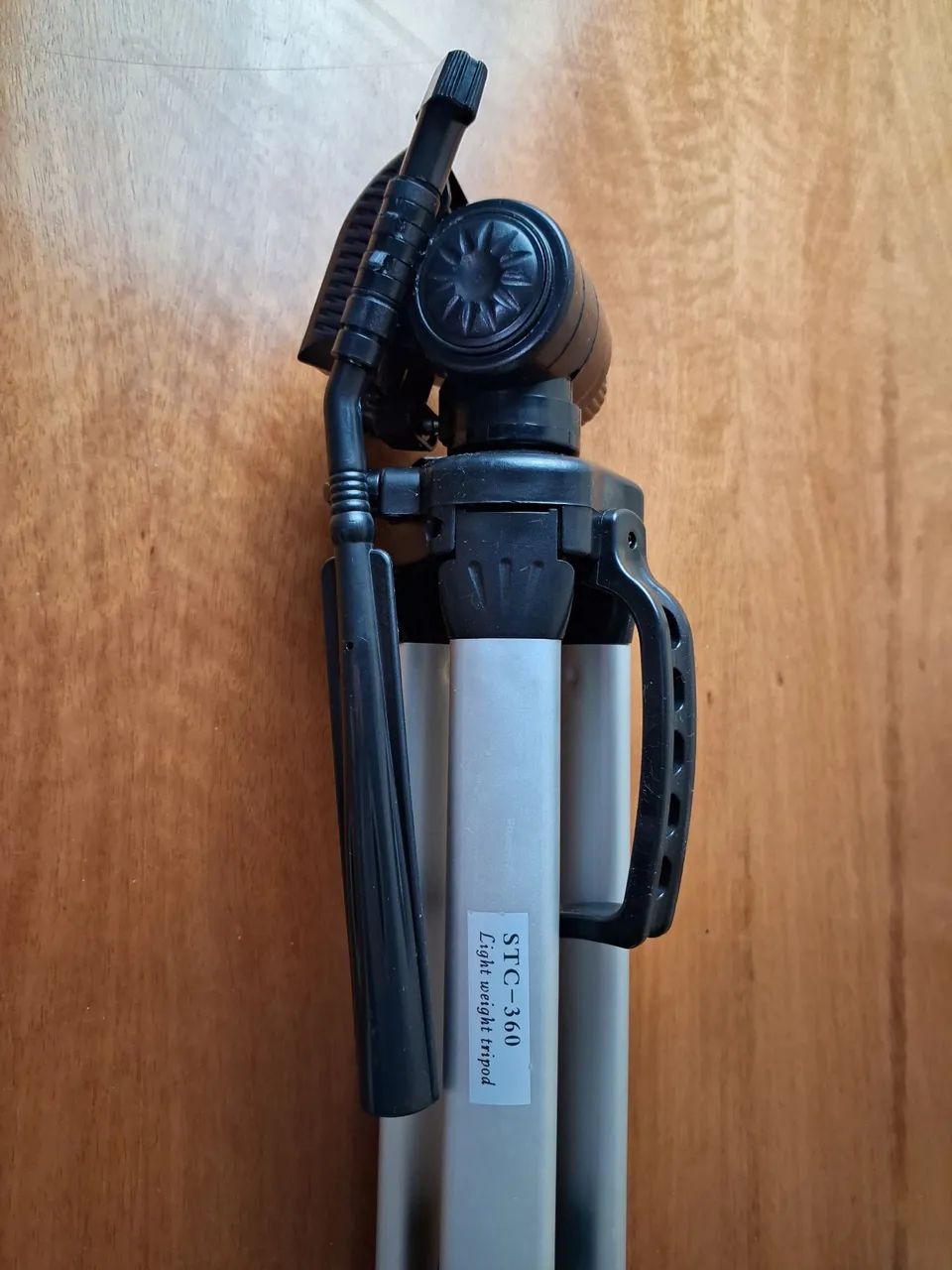 Tripé de alumínio COM engate rápido  - Foto 2