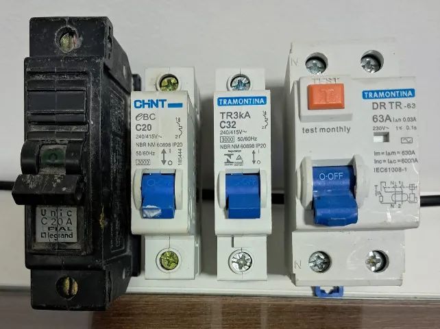 06 Disjuntores de vários capacidade e marcas a partir de 8,00 - Foto 2