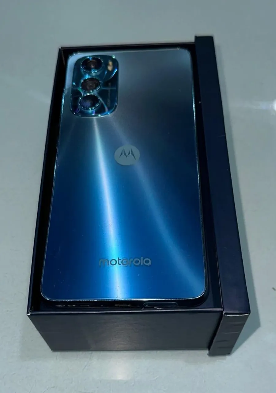 Moto Edge 30