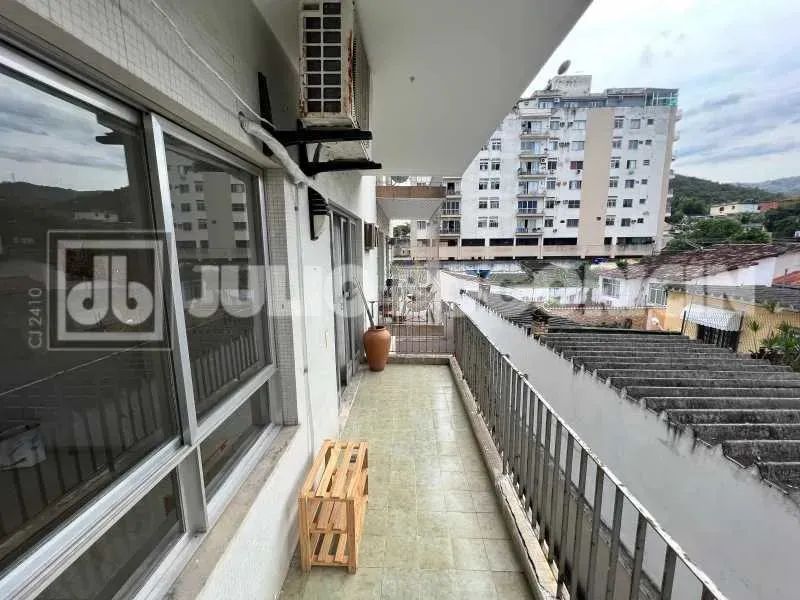 Pechincha 2quartos,com87metros quadrados, dois banheiros,sala,cozinha,área de serviço e va - Foto 12