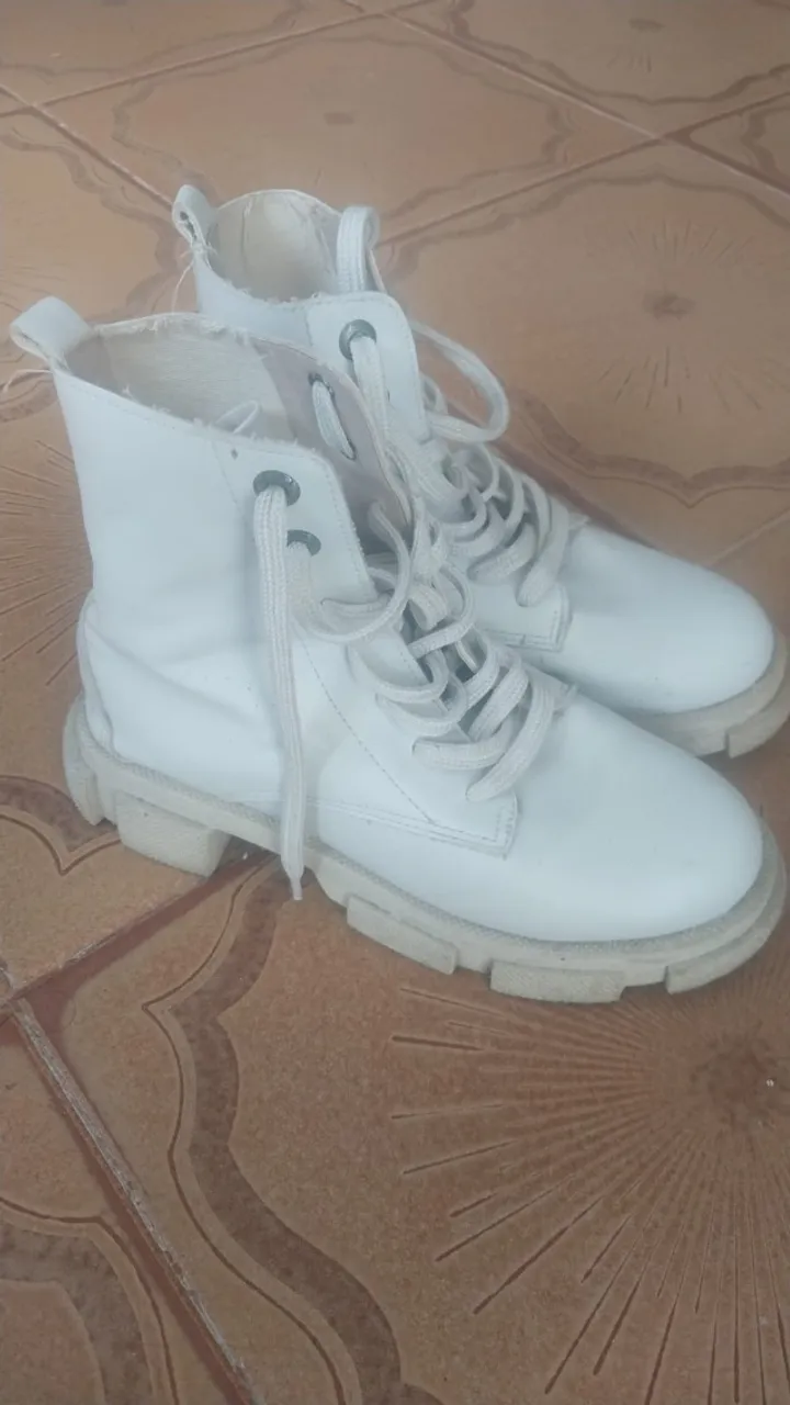 Botas