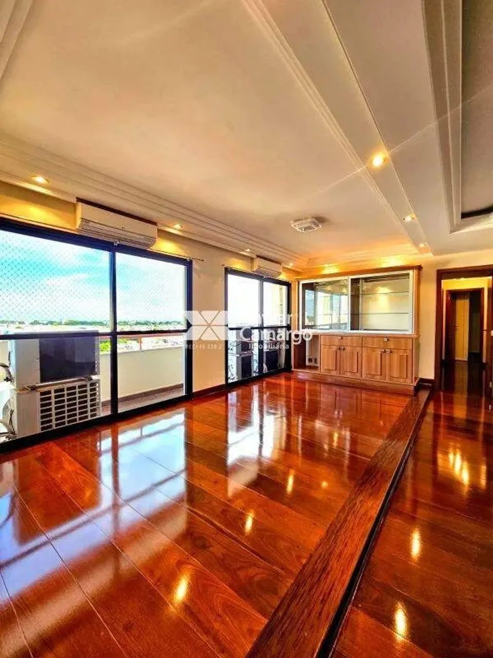 Apartamento duplex no centro com 4 dormitórios. - Foto 3