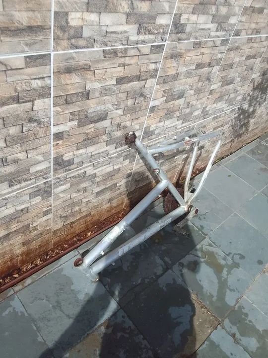 Quadro de alumínio Mônaco aro 16 - Foto 2