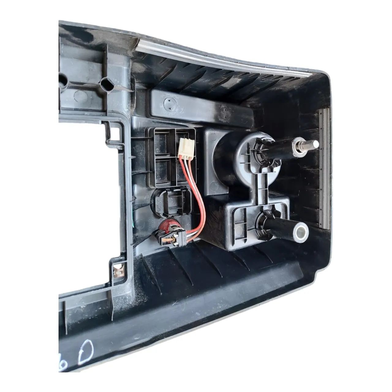 Console Central Acabamento Original Vw Delivery 8160  E2105 - Foto 8