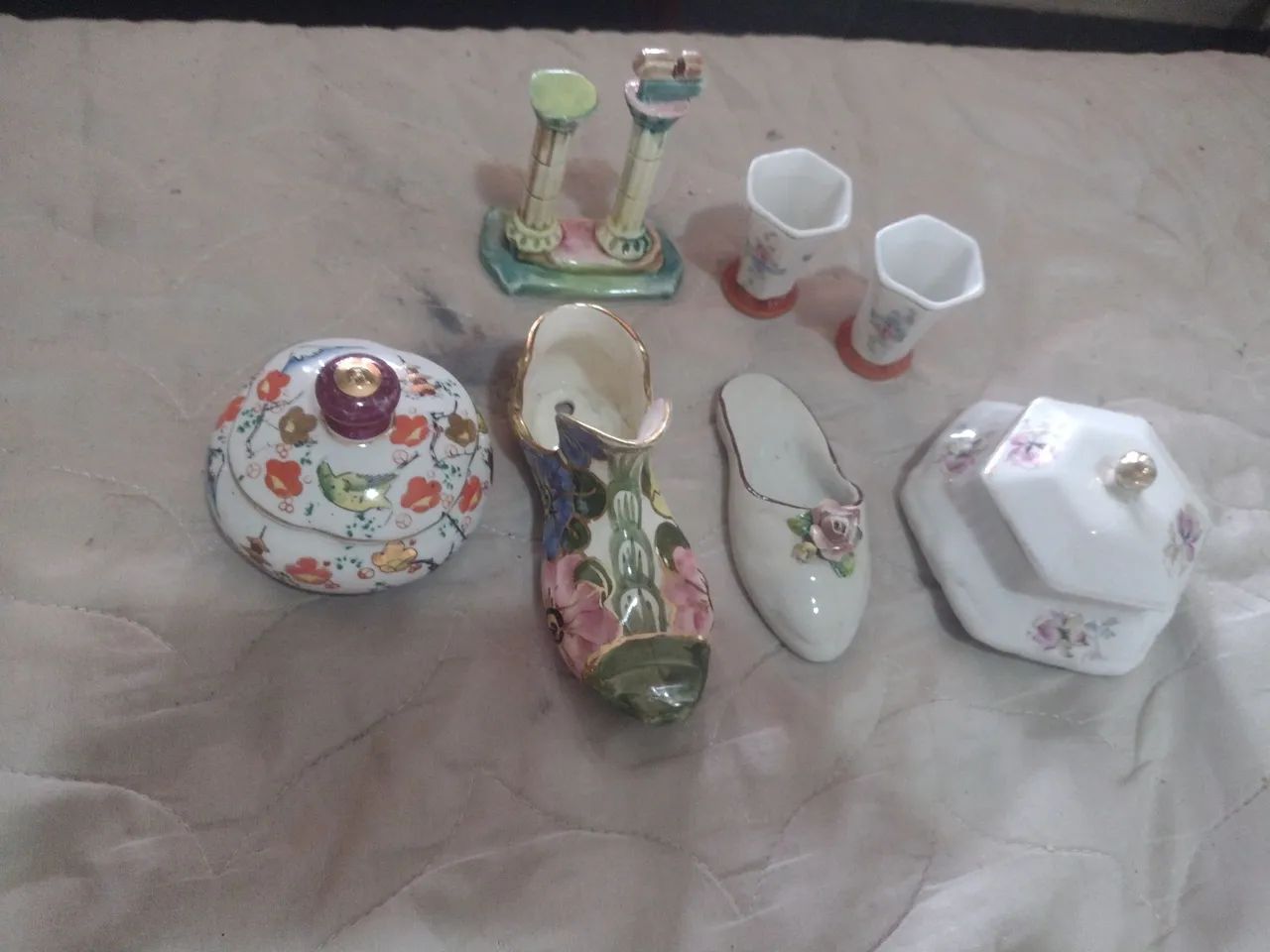 Lote de louças miniaturas 