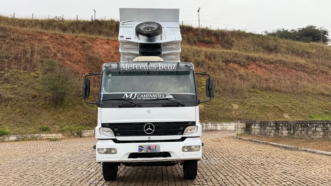 MB 2425 Caçamba Ano 2009 - Foto 3