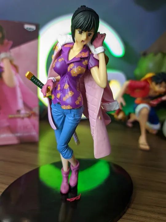 Boneco One Piece - Tashigi 17cm - Foto 3