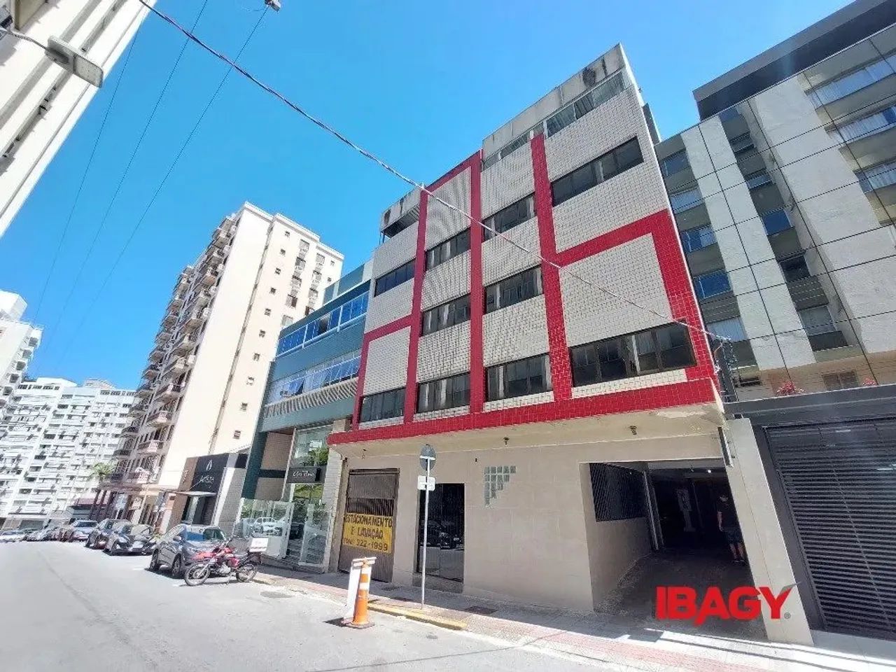 Oportunidade! Prédio em Centro - Florianópolis