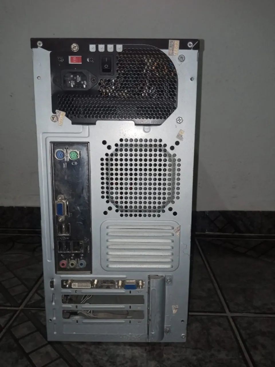 cpu gamer core 2 quad + 4 gb de ram + placa de video 1 gb + fonte  de energia  - Foto 4