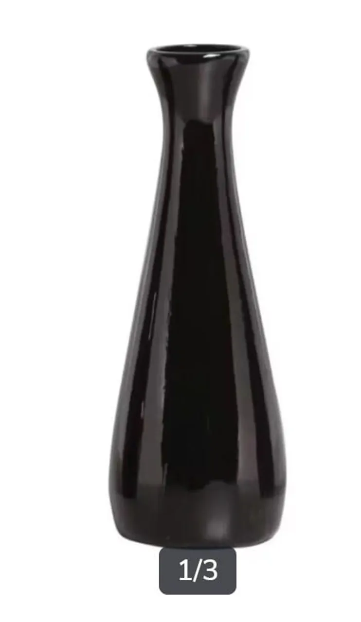 Vaso de cerâmica preto elegante