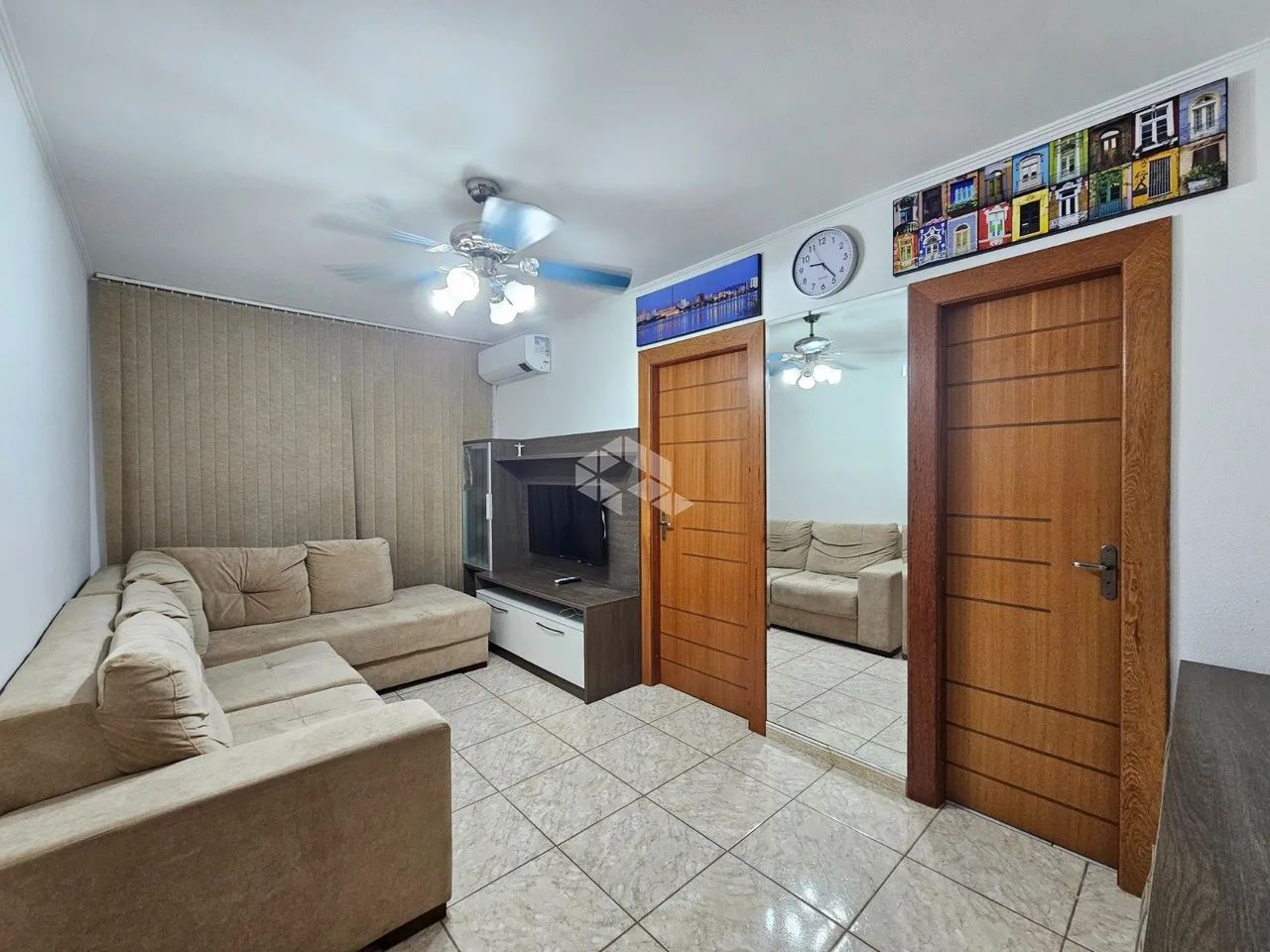 Apartamento Mobiliado 1 dormitório, com vaga de Garagem, Humaitá, Porto Alegre