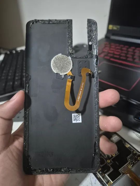 Celular Motorola one iper para retirada de peças - Foto 3