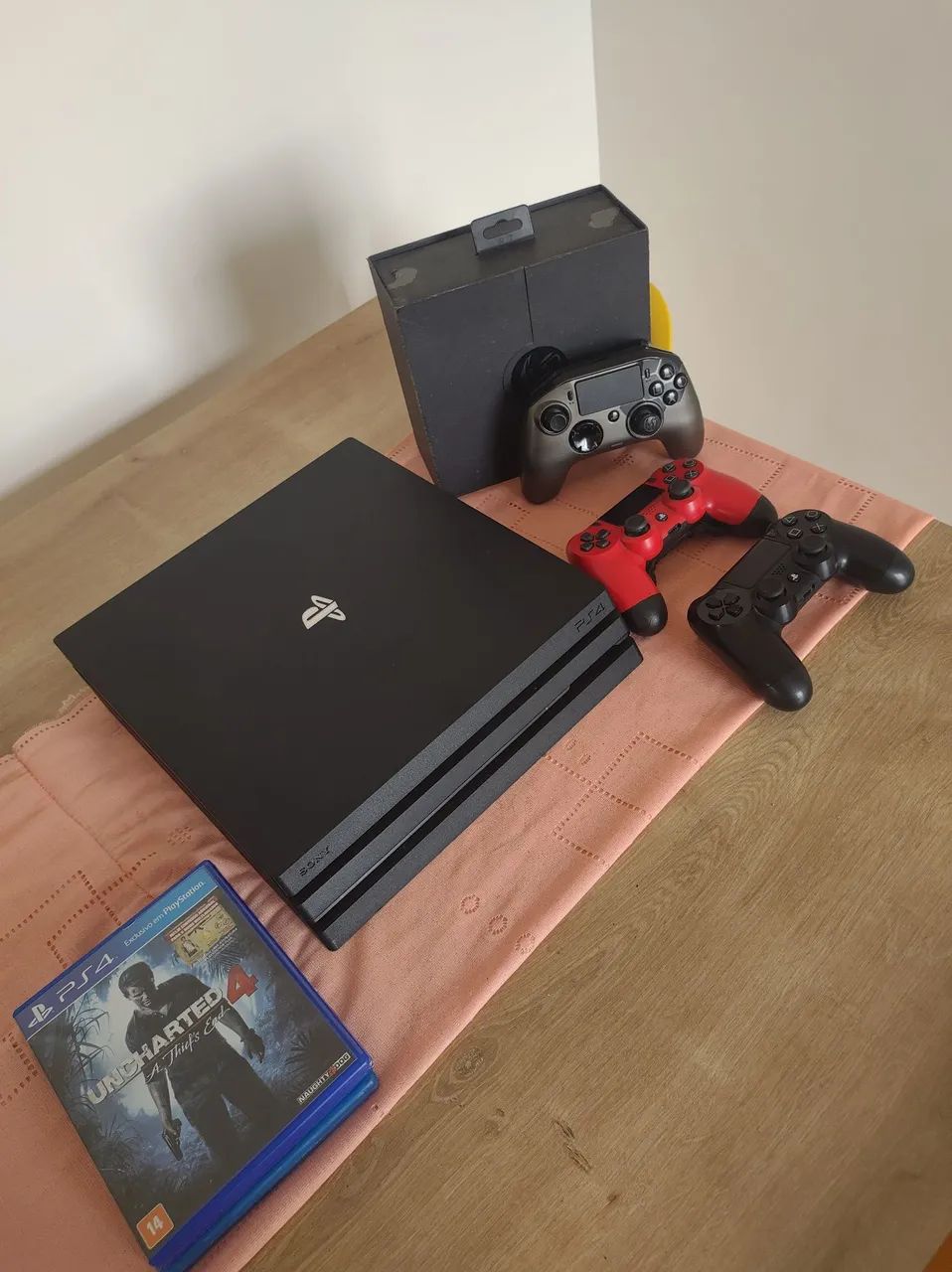 Playstation 4 + controle Nacon pro 2 + controle stelf competitivo 