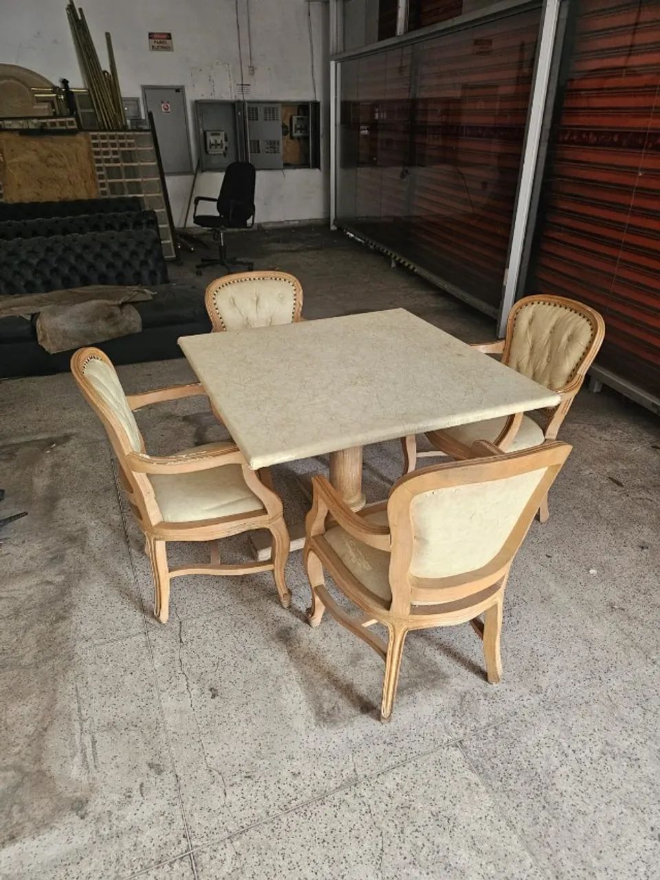 Mesa com 4 cadeiras - Foto 2